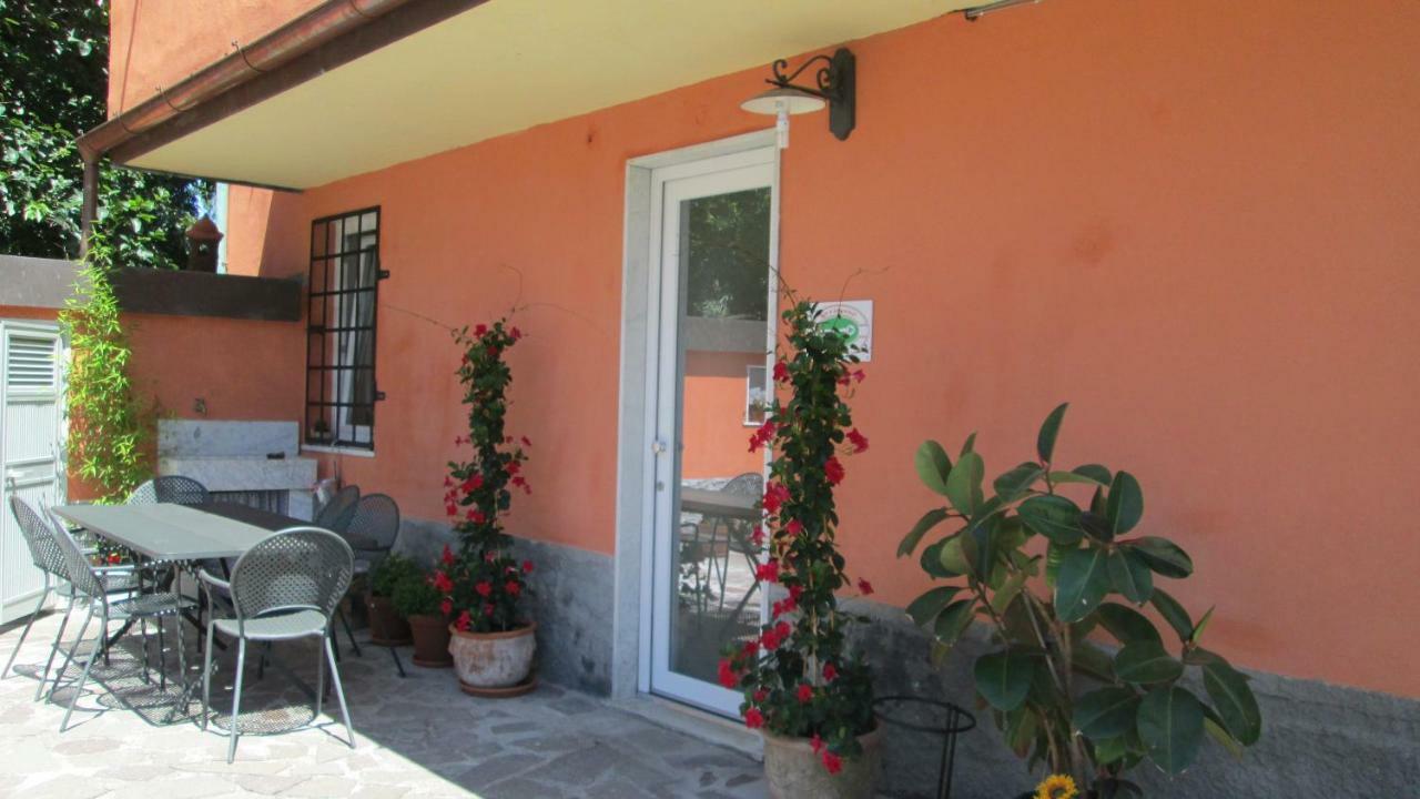 B&B Agora Сарцана Екстериор снимка